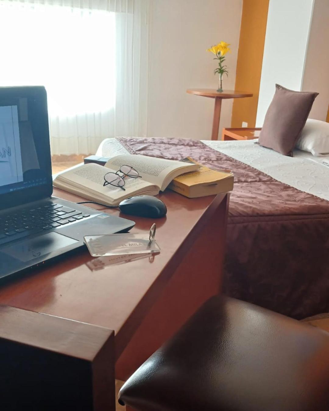 Hotel Milan Дуитама Екстериор снимка